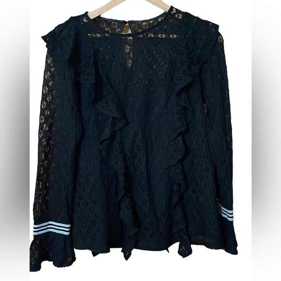 BEA-25FE4233AURA BLACK RUFFLE BLOUSE main image 0